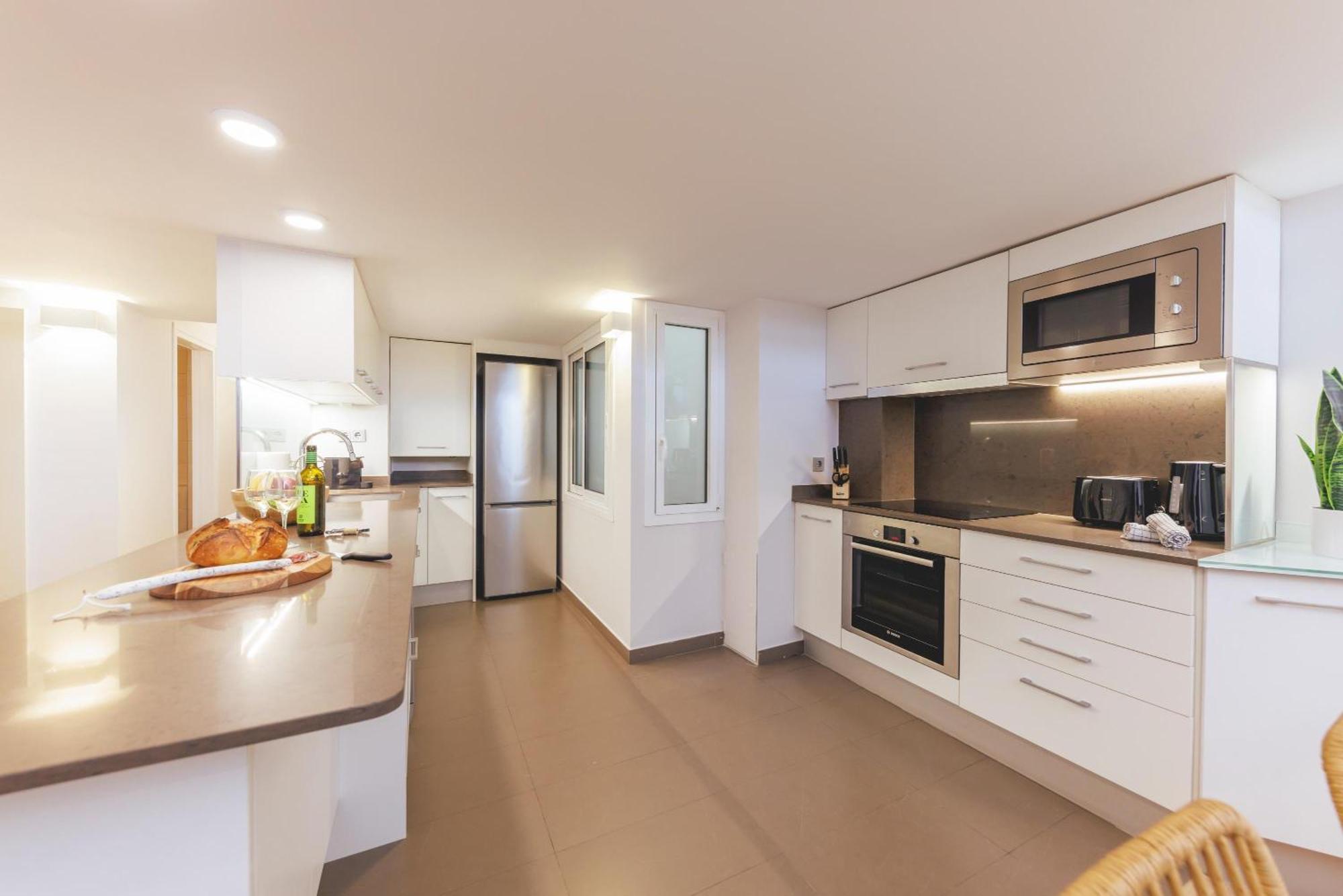 Bravissimo Hortes, 3-Bedroom Centre Apartment Girona Esterno foto